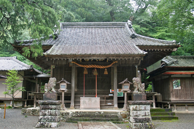 白瀧姫をまつる「白瀧神社」の写真